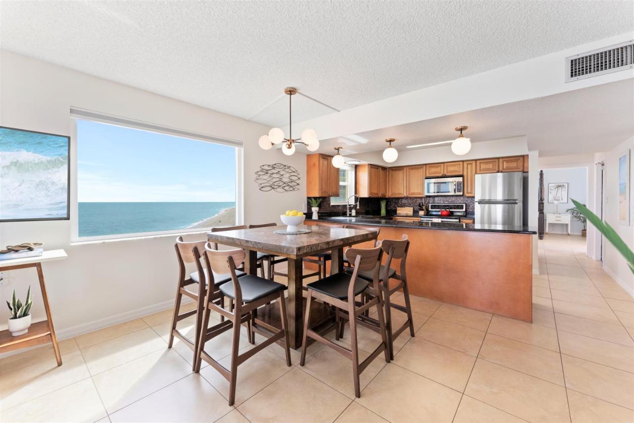 Paradise Beach Club - Oceanfront And Penthouse Satellite Beach Exterior foto