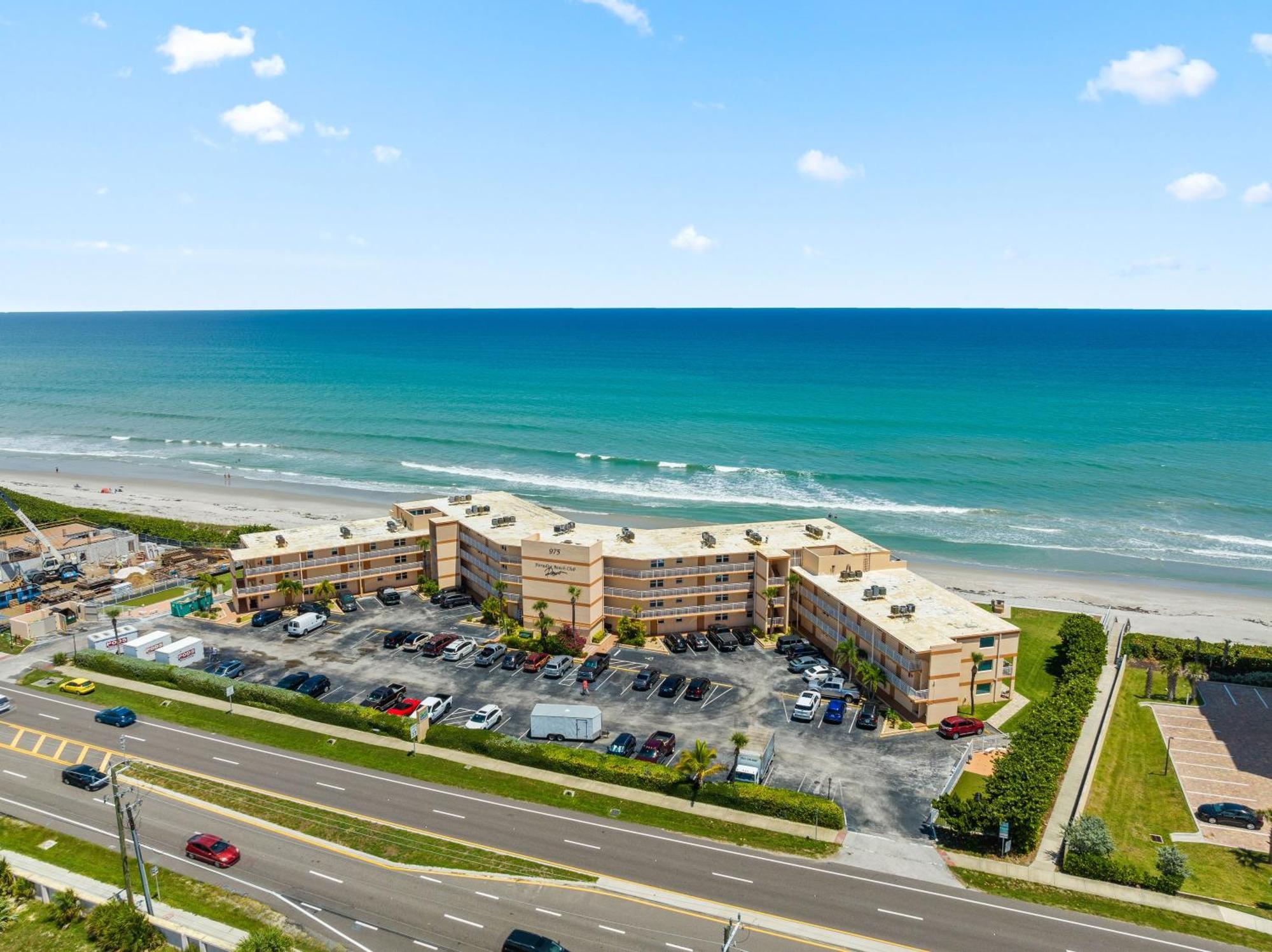 Paradise Beach Club - Oceanfront And Penthouse Satellite Beach Exterior foto